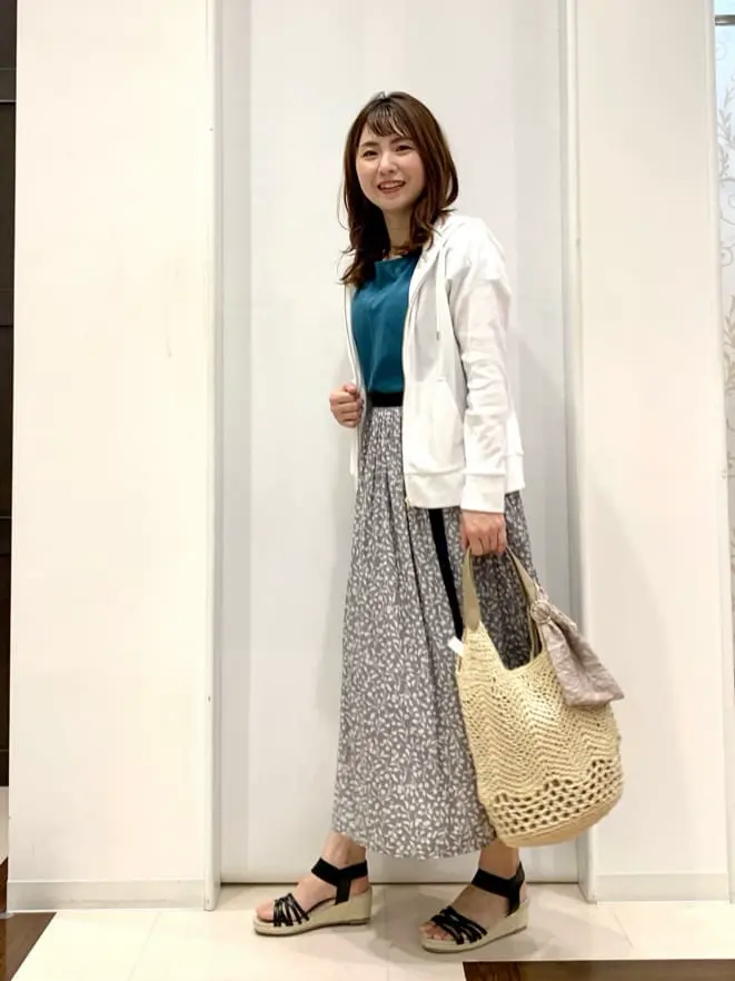 ANY SIS 横田 コーディネート画像