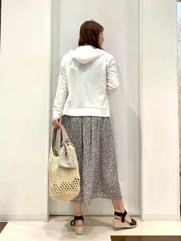 ANY SIS 横田 コーディネート画像