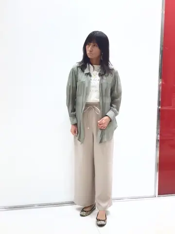 ANY SIS スタッフ コーディネート画像