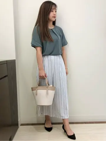 ANY SIS スタッフ コーディネート画像