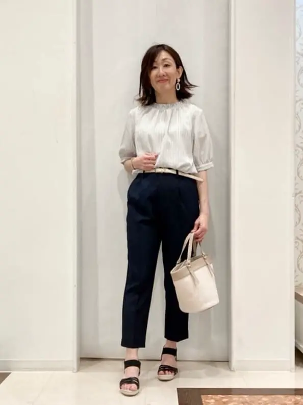 ANY SIS スタッフ コーディネート画像