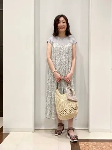 ANY SIS スタッフ コーディネート画像