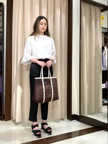 ANY SIS STAFF コーディネート画像