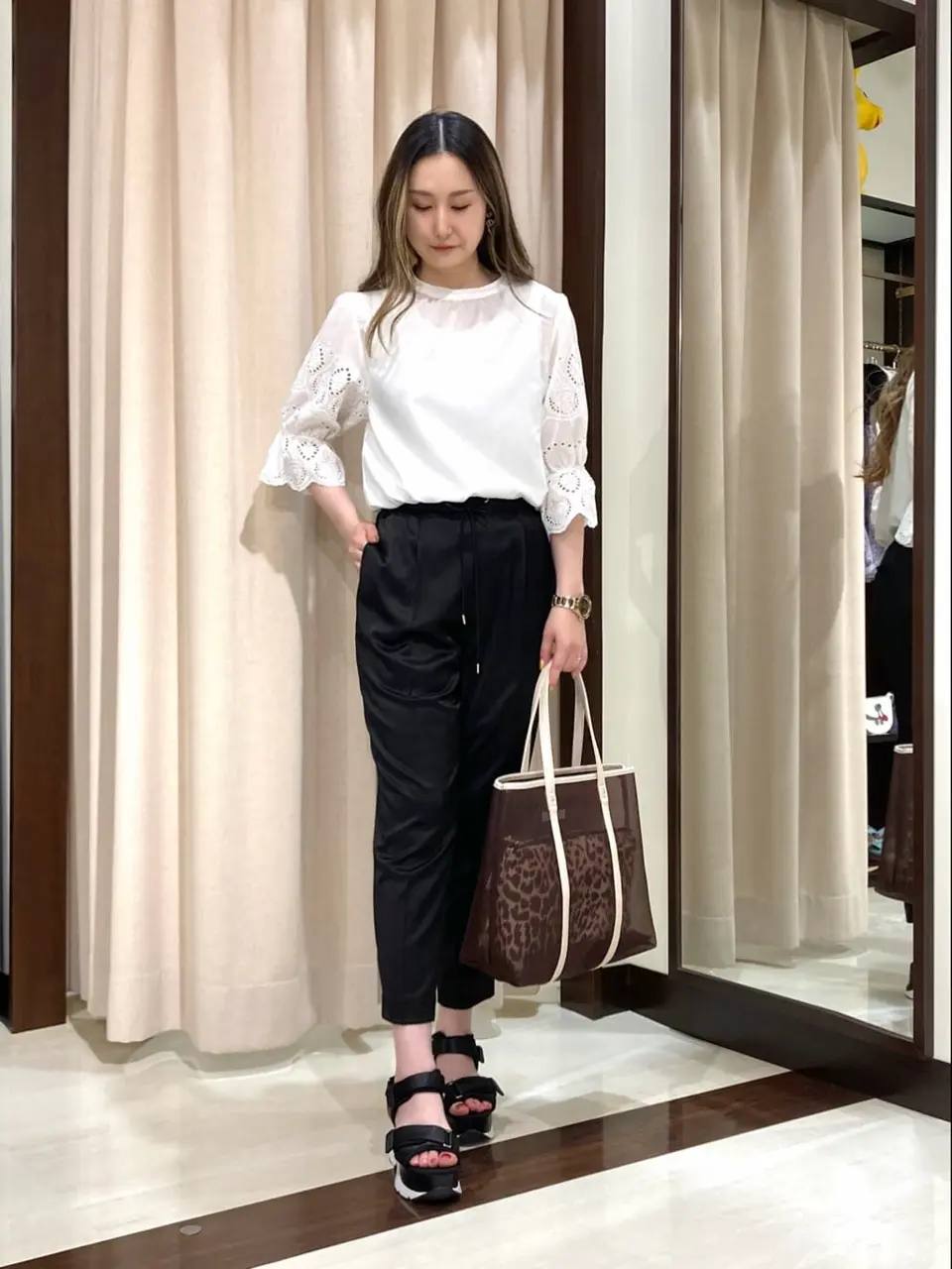 ANY SIS STAFF コーディネート画像