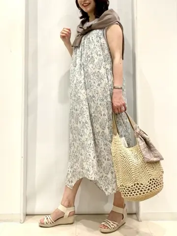 ANY SIS 横田 コーディネート画像