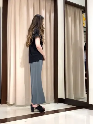 ANY SIS STAFF コーディネート画像