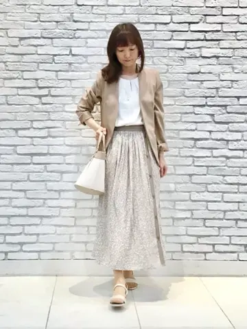 ANY SIS スタッフ コーディネート画像