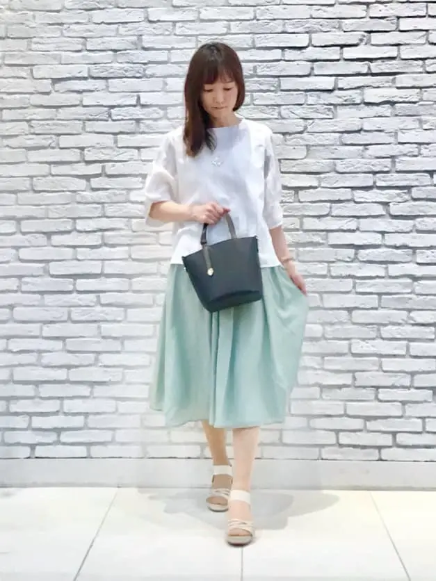  スタッフ コーディネート画像