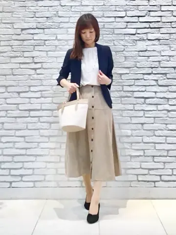 ANY SIS スタッフ コーディネート画像