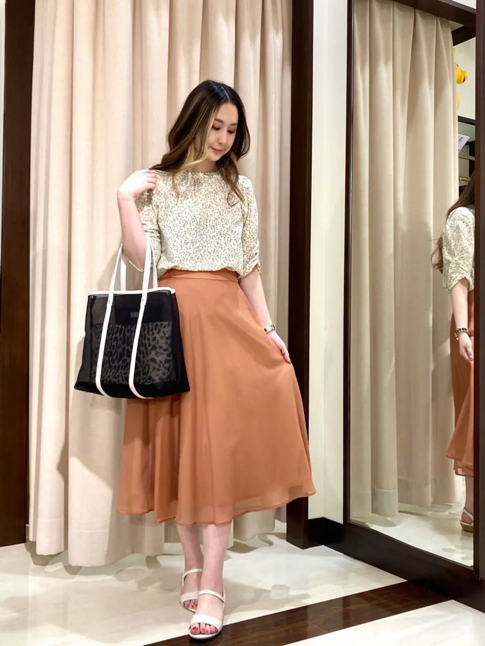 ANY SIS STAFF コーディネート画像