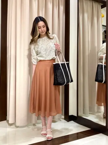 ANY SIS STAFF コーディネート画像