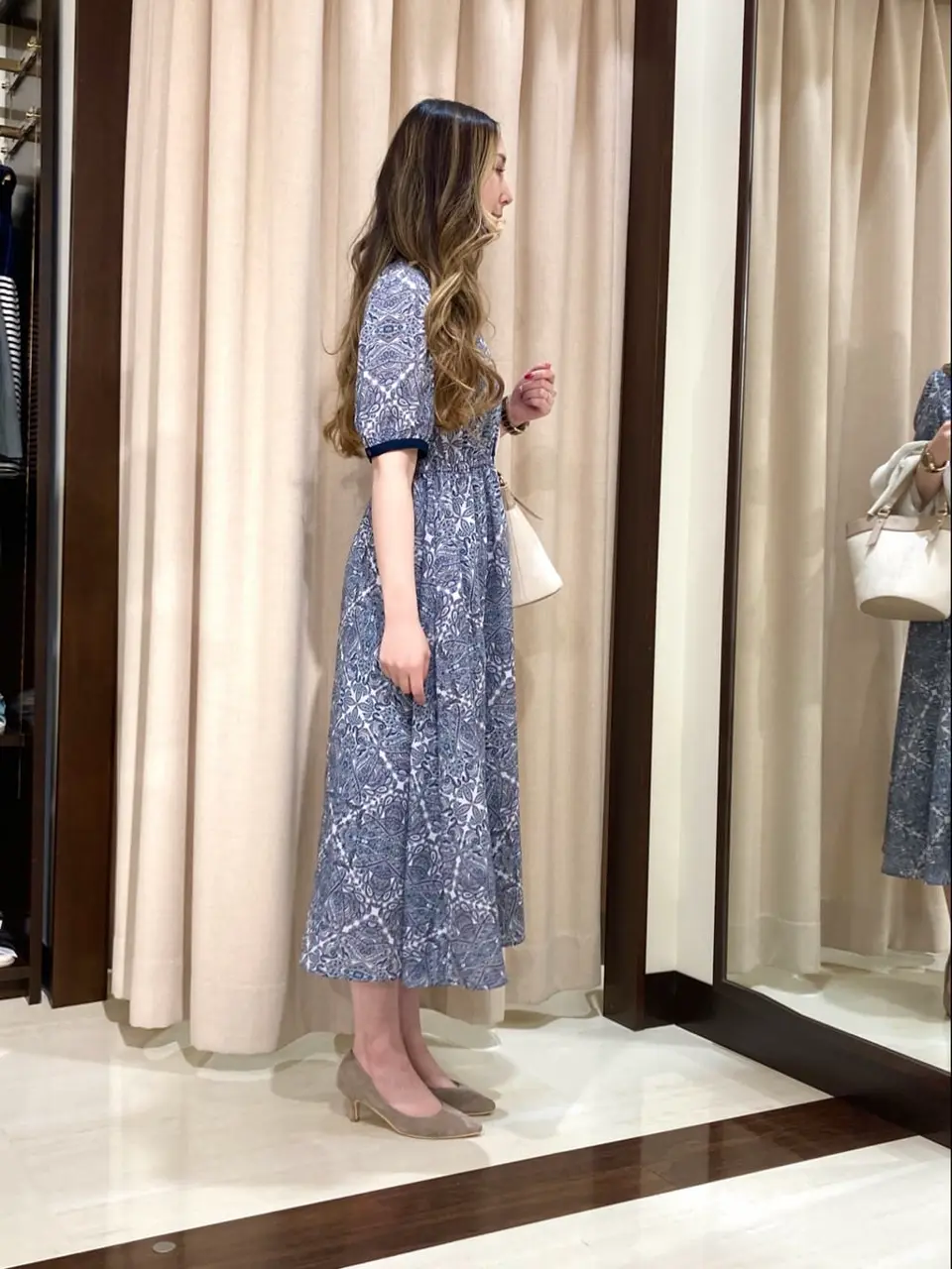 ANY SIS STAFF コーディネート画像