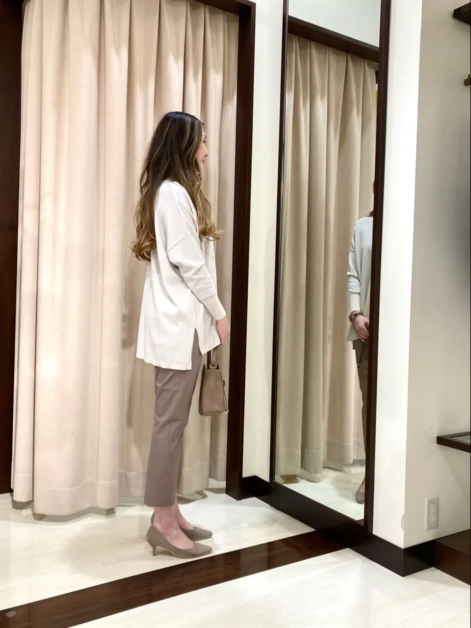 ANY SIS STAFF コーディネート画像