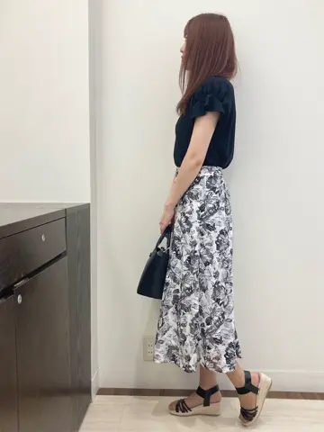 ANY SIS スタッフ コーディネート画像