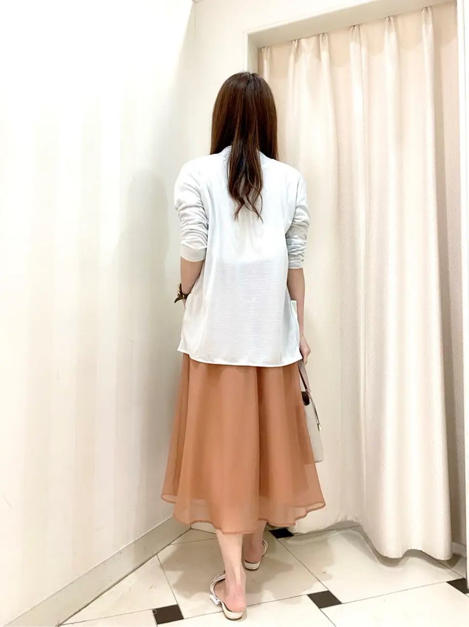 ANY SIS 金井 コーディネート画像