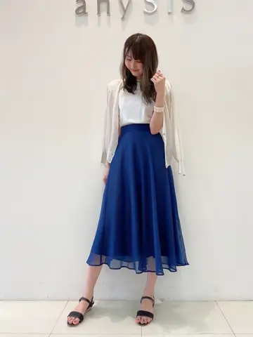 ANY SIS スタッフ コーディネート画像