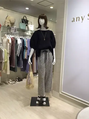 ANY SIS 島崎 コーディネート画像