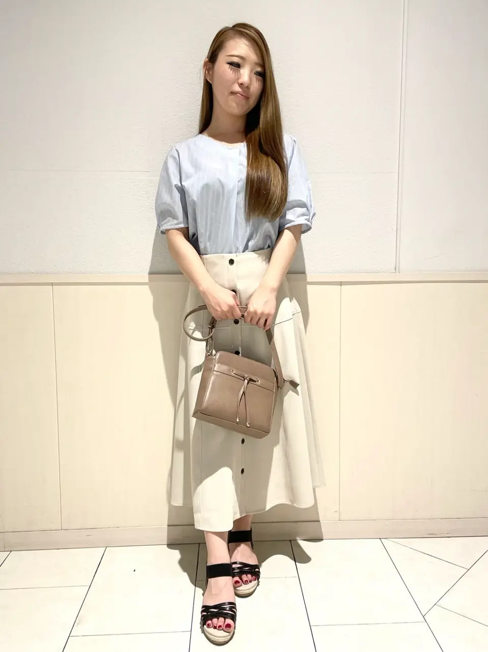 ANY SIS 土居 コーディネート画像