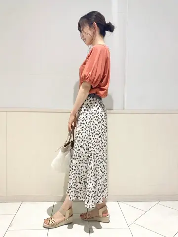 ANY SIS みぃ コーディネート画像