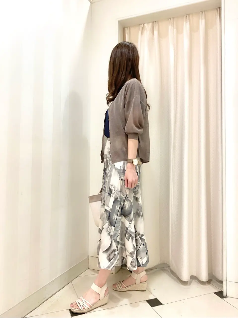 ANY SIS 金井 コーディネート画像