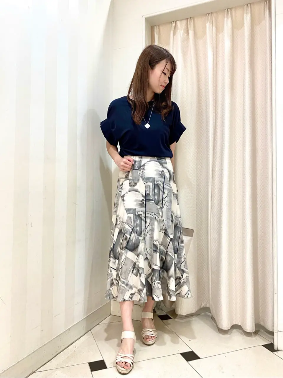 ANY SIS 金井 コーディネート画像