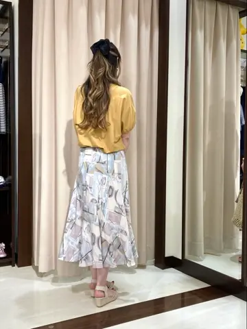 ANY SIS STAFF コーディネート画像