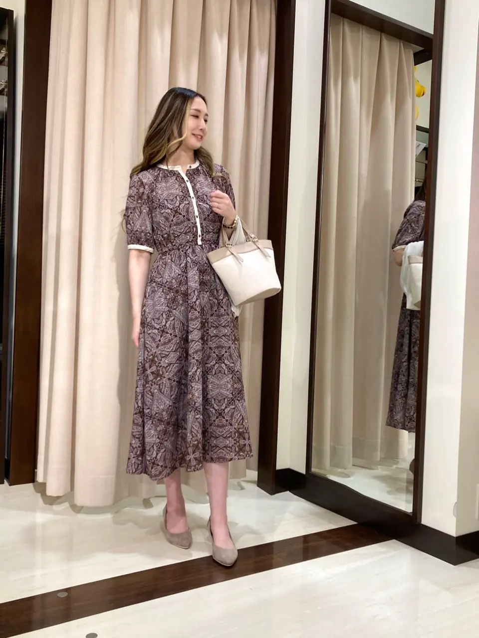 ANY SIS STAFF コーディネート画像