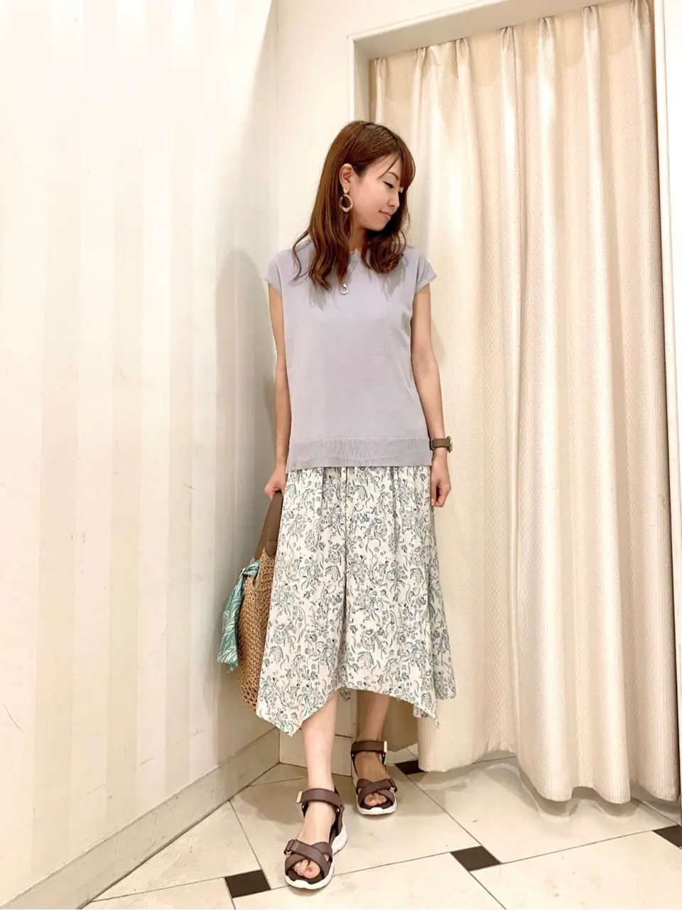 ANY SIS 金井 コーディネート画像