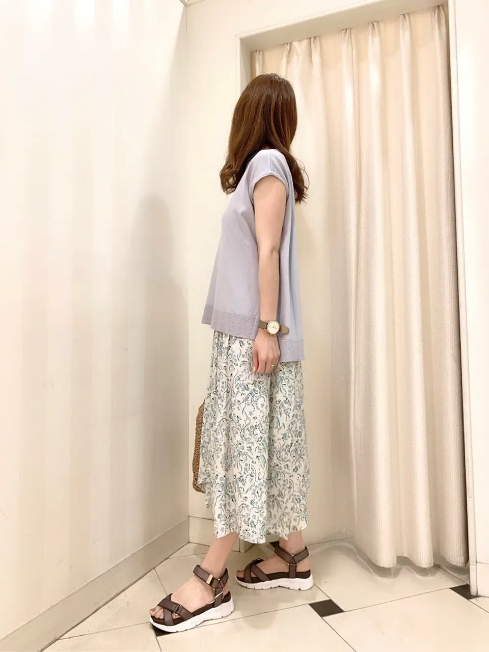 ANY SIS 金井 コーディネート画像