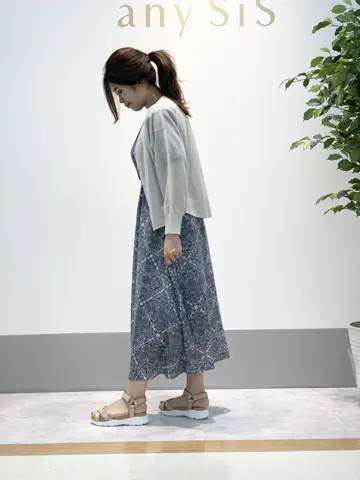 ANY SIS 岡本 コーディネート画像