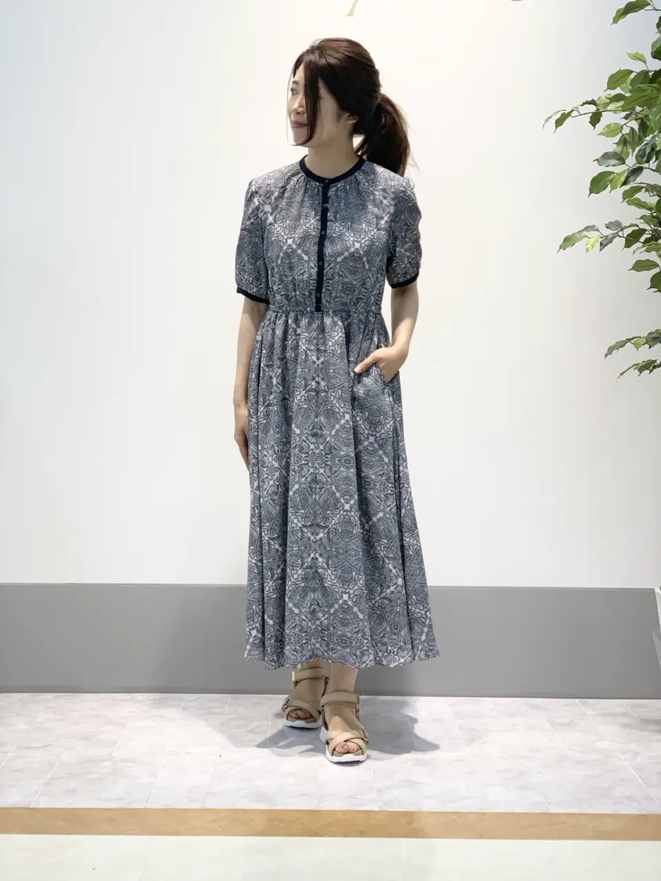 ANY SIS 岡本 コーディネート画像