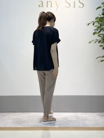 ANY SIS 岡本 コーディネート画像