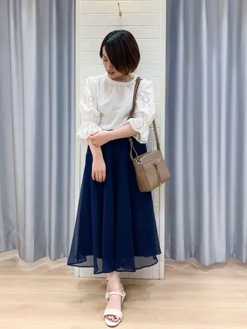 ANY SIS 丸岡 コーディネート画像