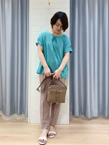 ANY SIS 丸岡 コーディネート画像