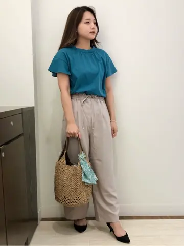 ANY SIS スタッフ コーディネート画像