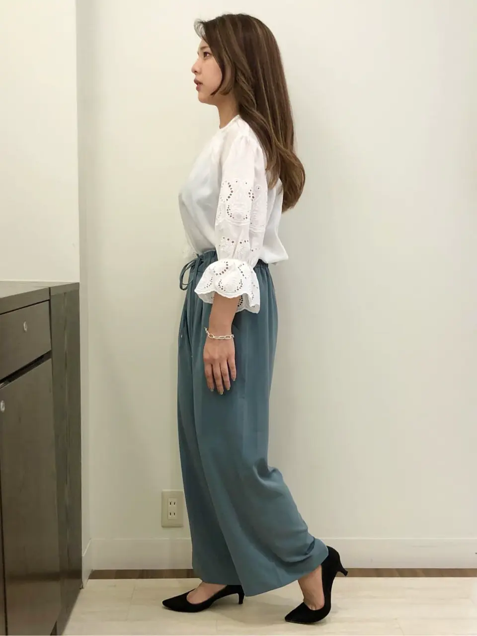 ANY SIS スタッフ コーディネート画像