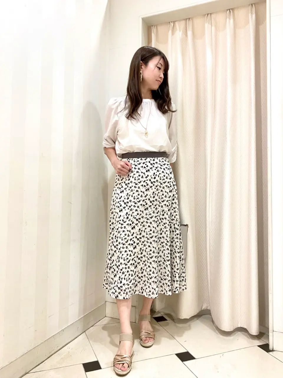 ANY SIS 金井 コーディネート画像