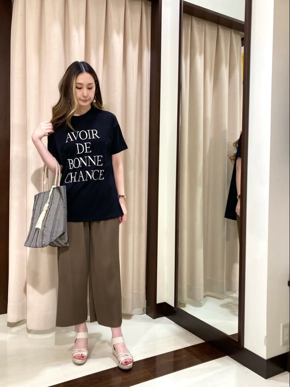 ANY SIS STAFF コーディネート画像