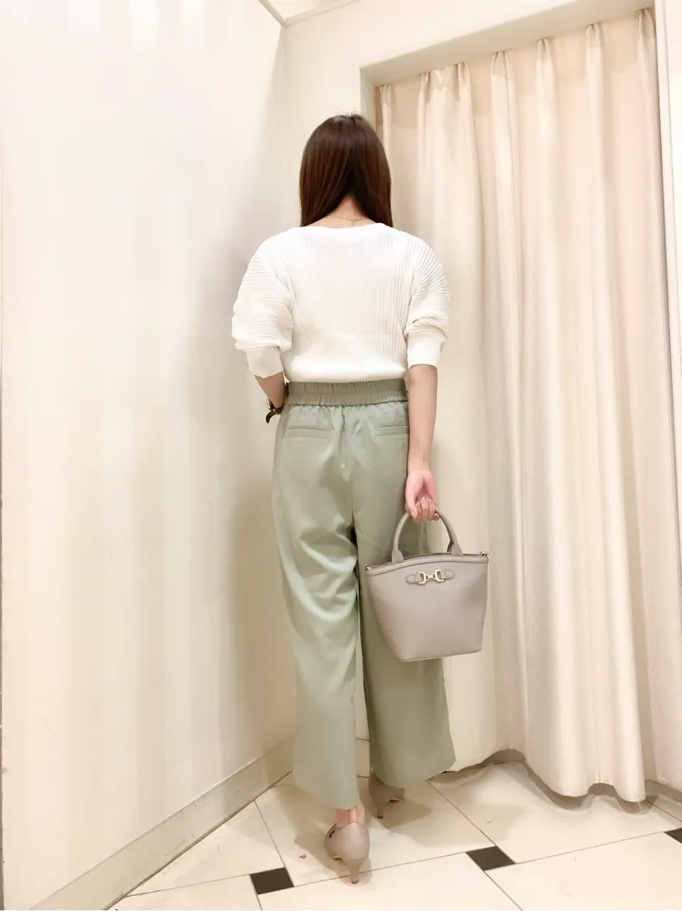 ANY SIS 金井 コーディネート画像