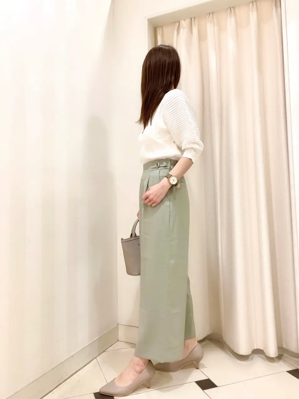 ANY SIS 金井 コーディネート画像