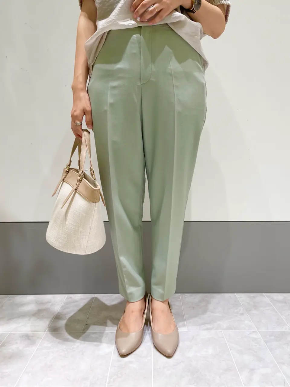 ANY SIS スタッフ コーディネート画像