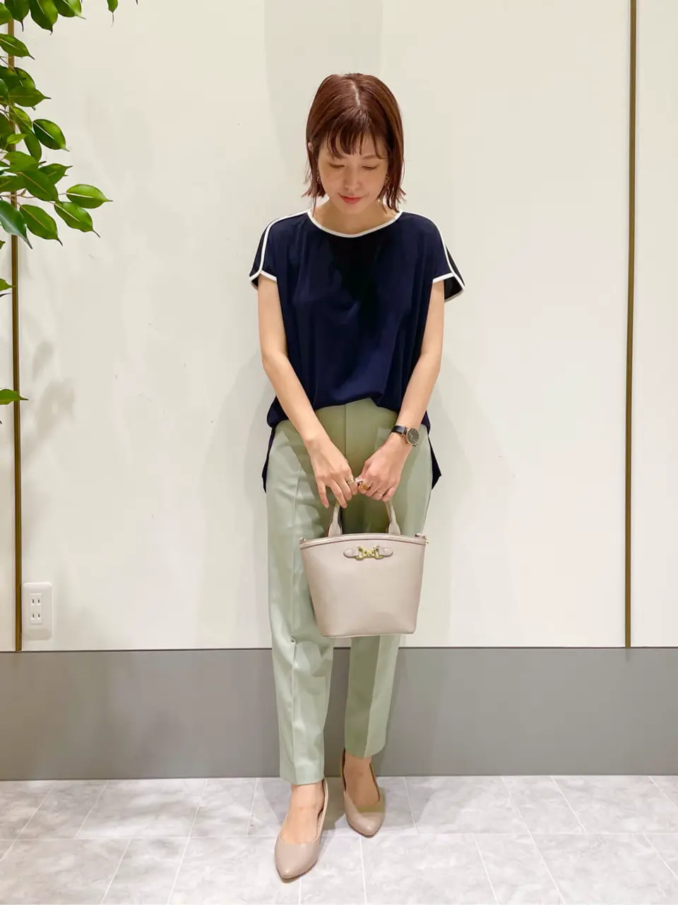 ANY SIS スタッフ コーディネート画像