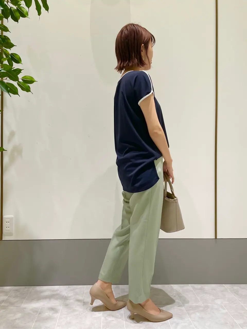 ANY SIS スタッフ コーディネート画像