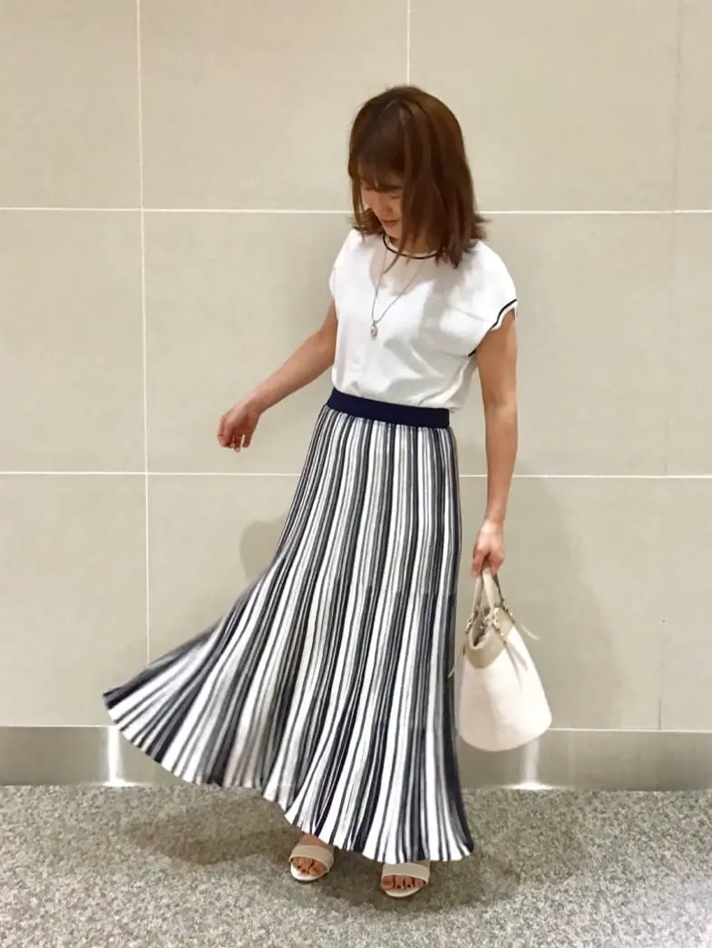 ANY SIS 浅野 コーディネート画像