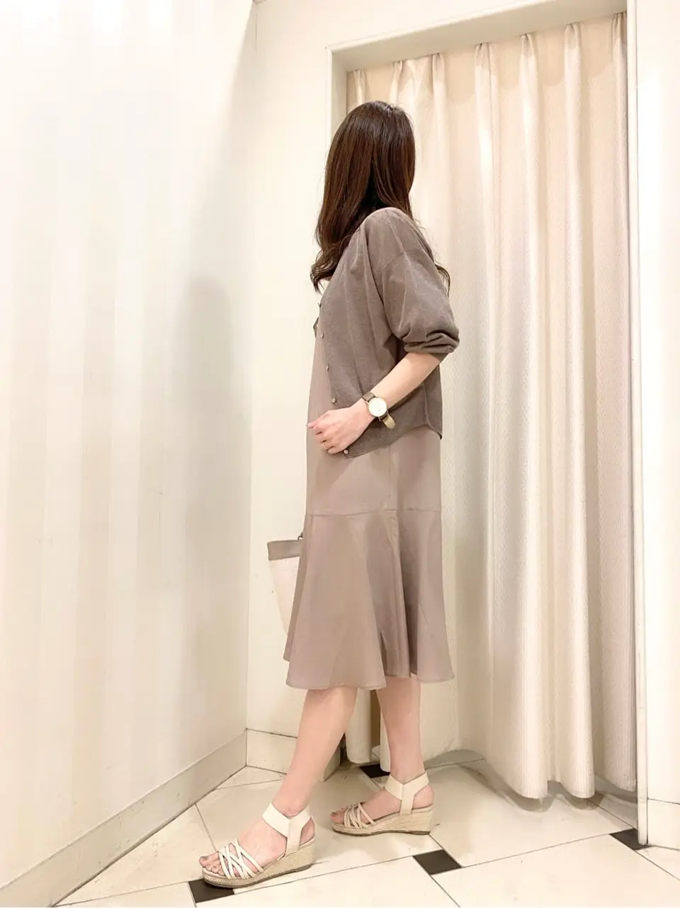 ANY SIS 金井 コーディネート画像