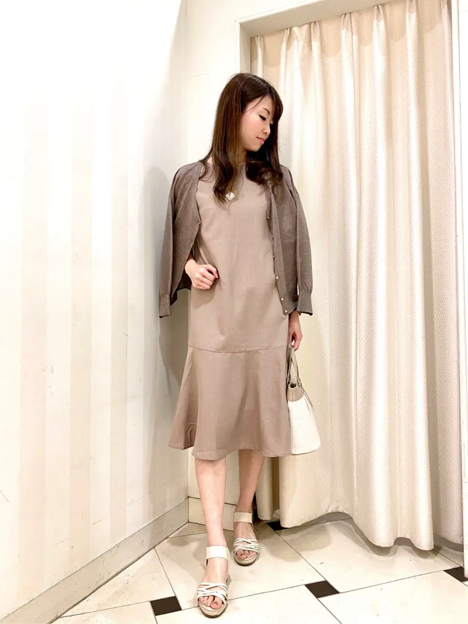 ANY SIS 金井 コーディネート画像