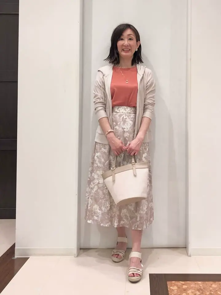 ANY SIS スタッフ コーディネート画像