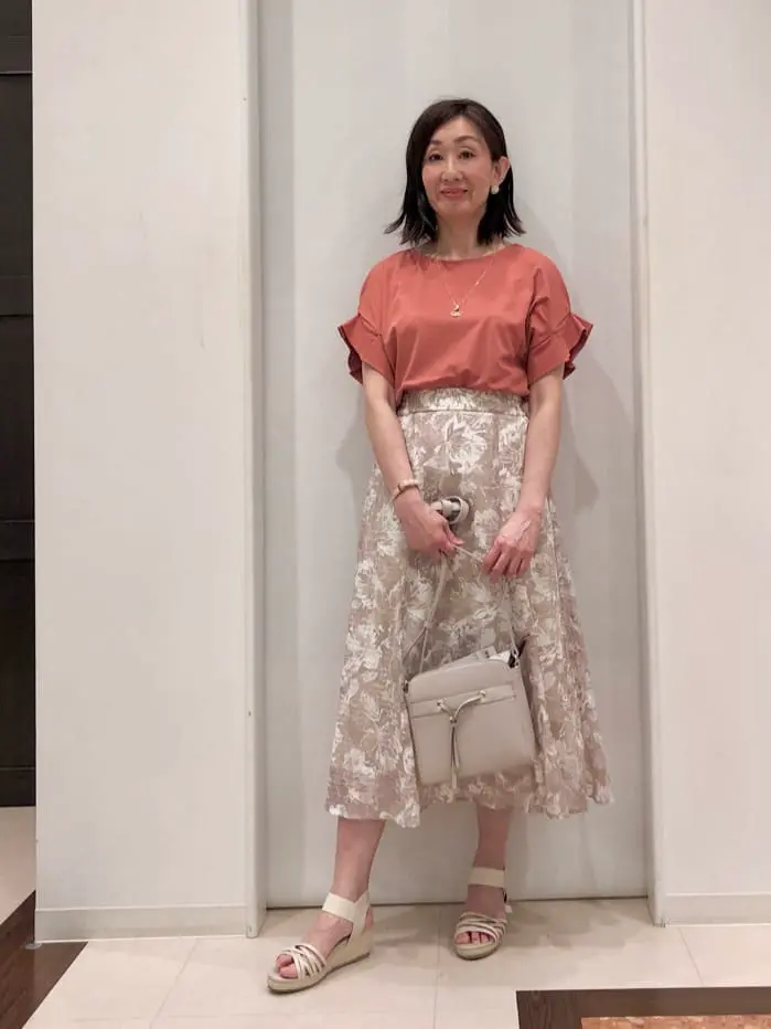 ANY SIS スタッフ コーディネート画像