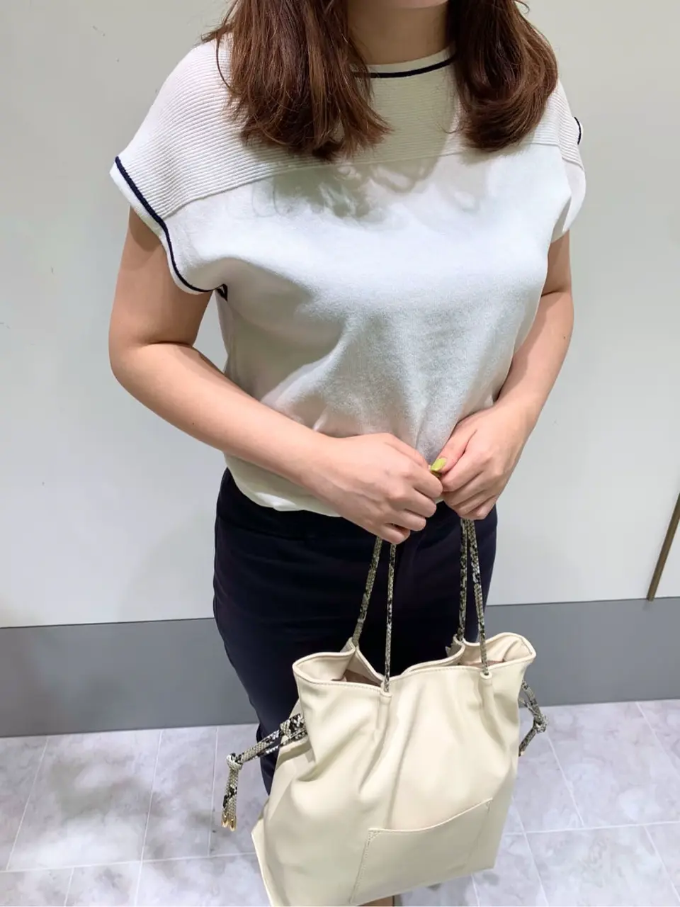 ANY SIS スタッフ コーディネート画像