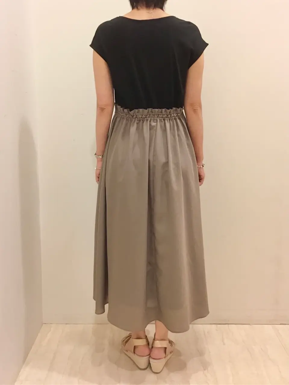 ANY SIS 藤森 コーディネート画像